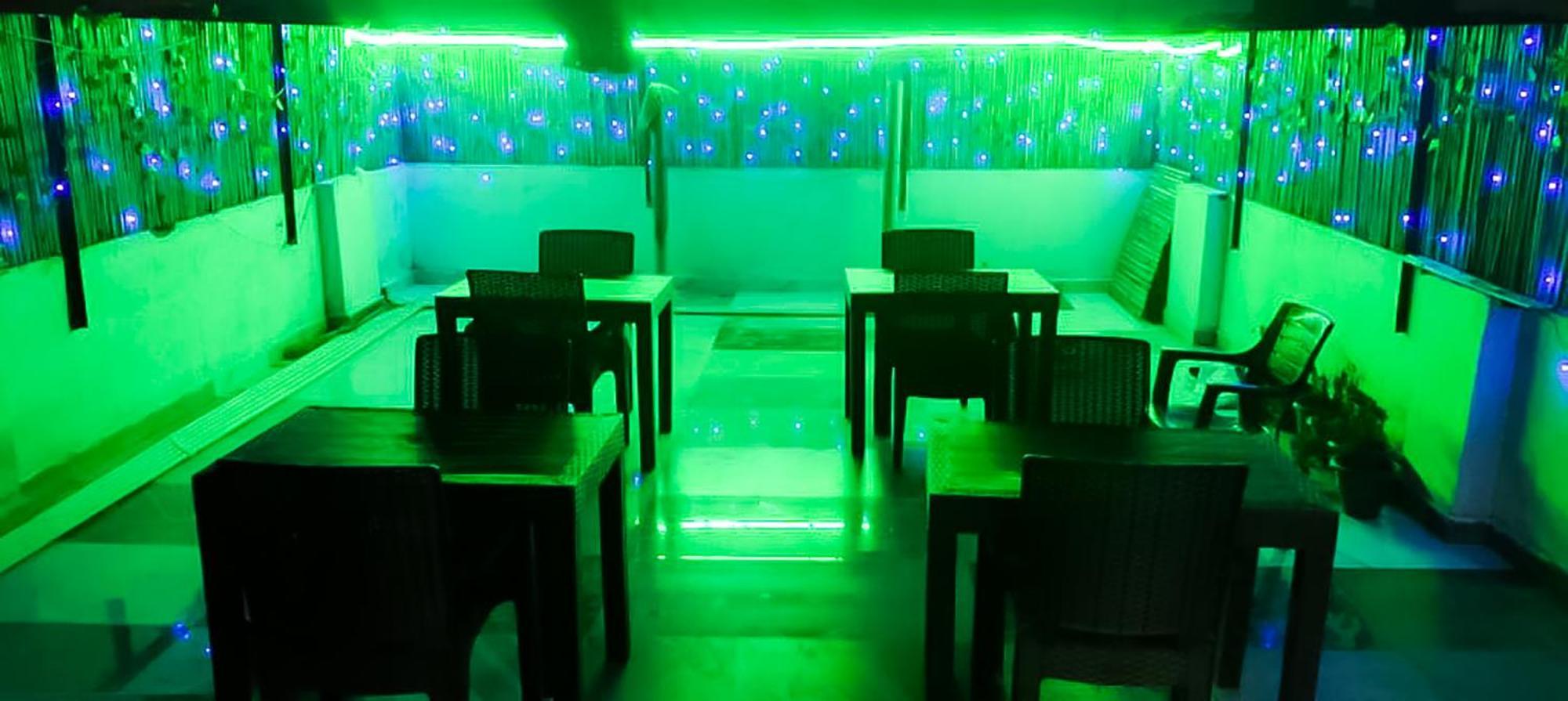Roomshala 123 Happy Homes- Near Saket Metro New Delhi Buitenkant foto