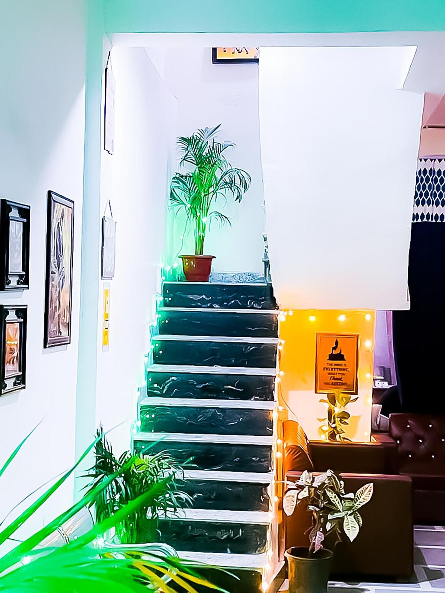Roomshala 123 Happy Homes- Near Saket Metro New Delhi Buitenkant foto